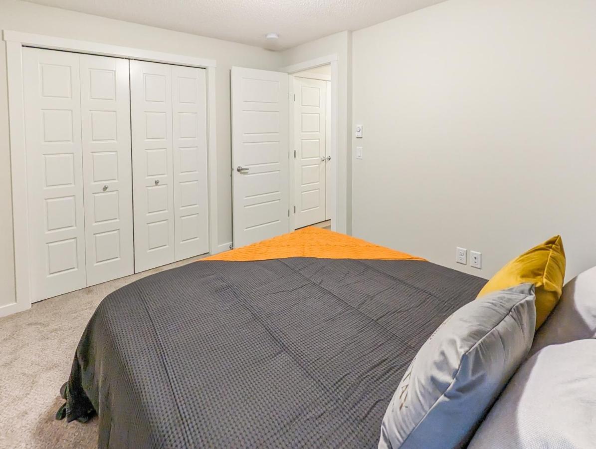 Globalstay New Apartments In Cranbrook Free Street Parking Calgary Zewnętrze zdjęcie